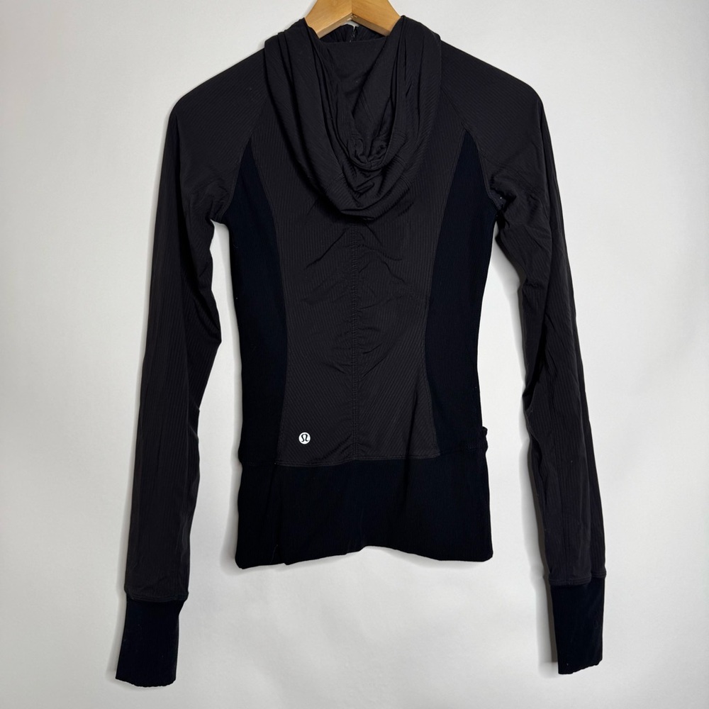 Lululemon In Flux Black Jacket size 2 - Picture 6 of 10